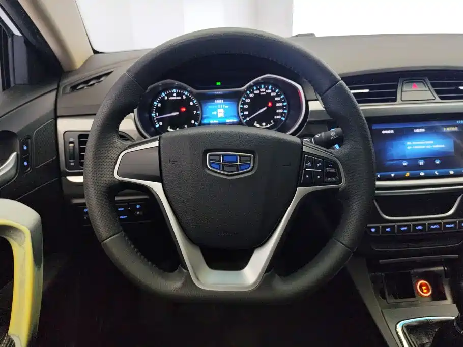 Geely Emgrand — миниатюра 14