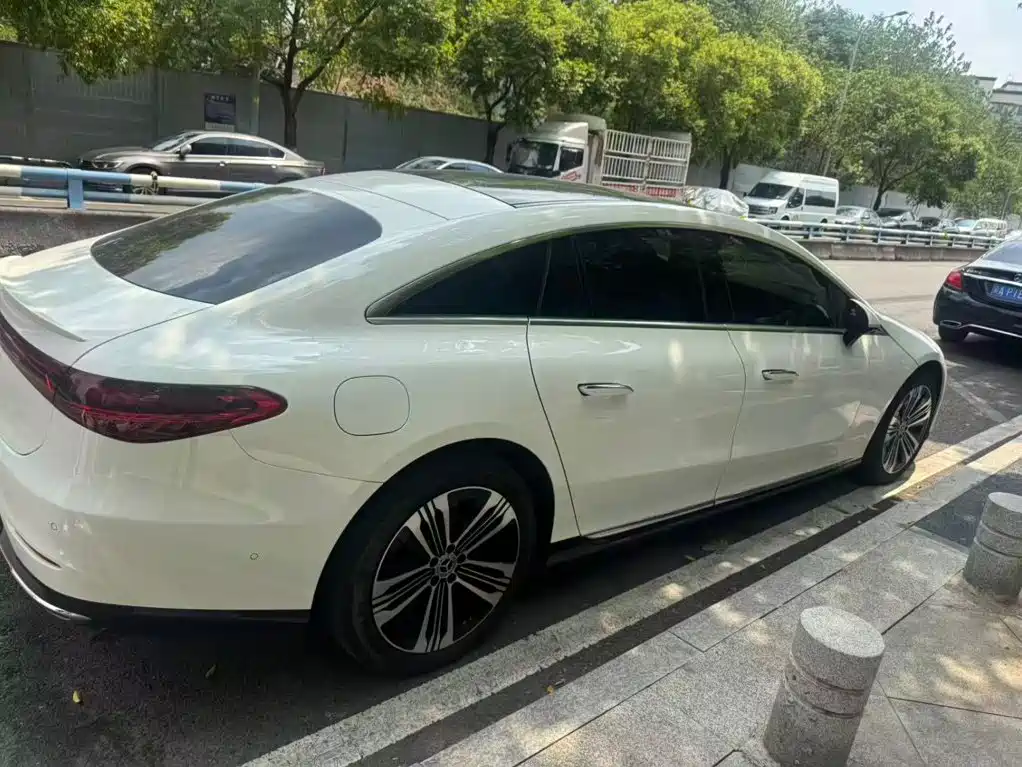 Mercedes-Benz EQS — миниатюра 3