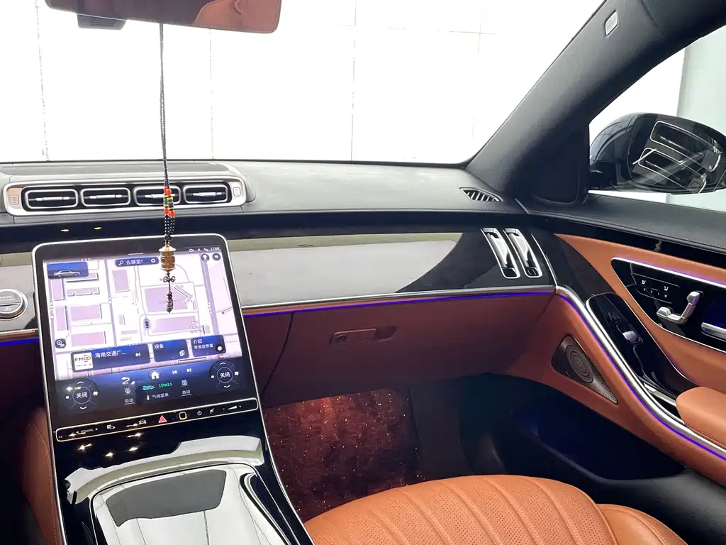 Mercedes-Benz S-Class — миниатюра 12