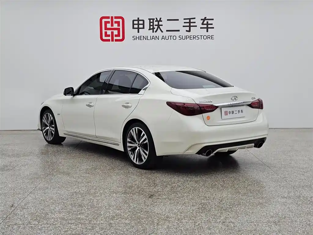 Infiniti Q50L 2019 2.0T 30