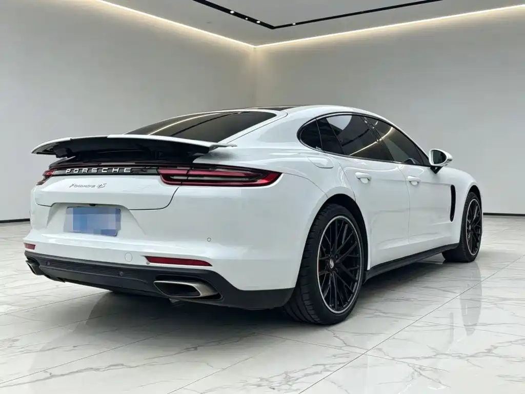 Porsche Panamera — миниатюра 7