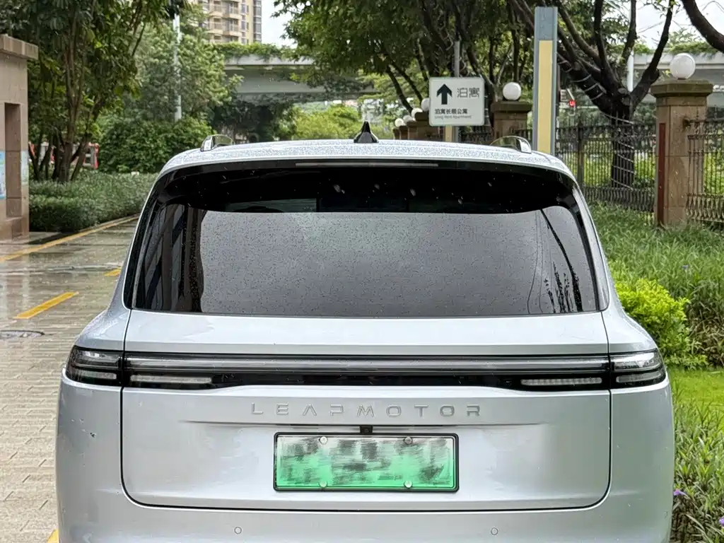Leapmotor Leapmotor C16 — миниатюра 4
