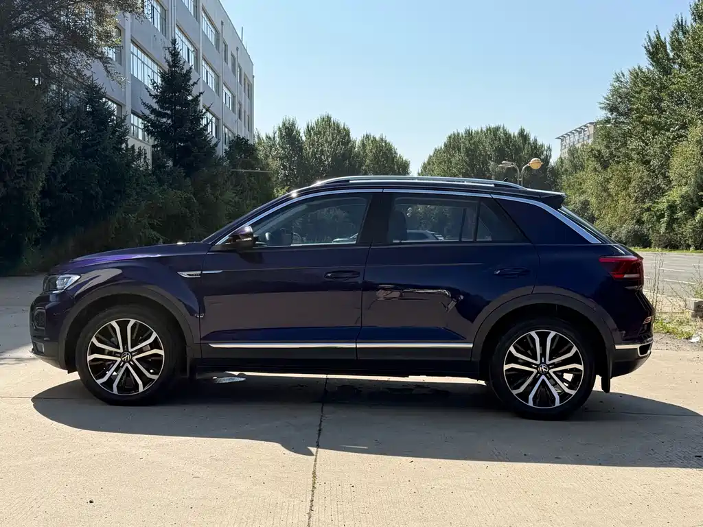 Volkswagen T-Roc — миниатюра 8