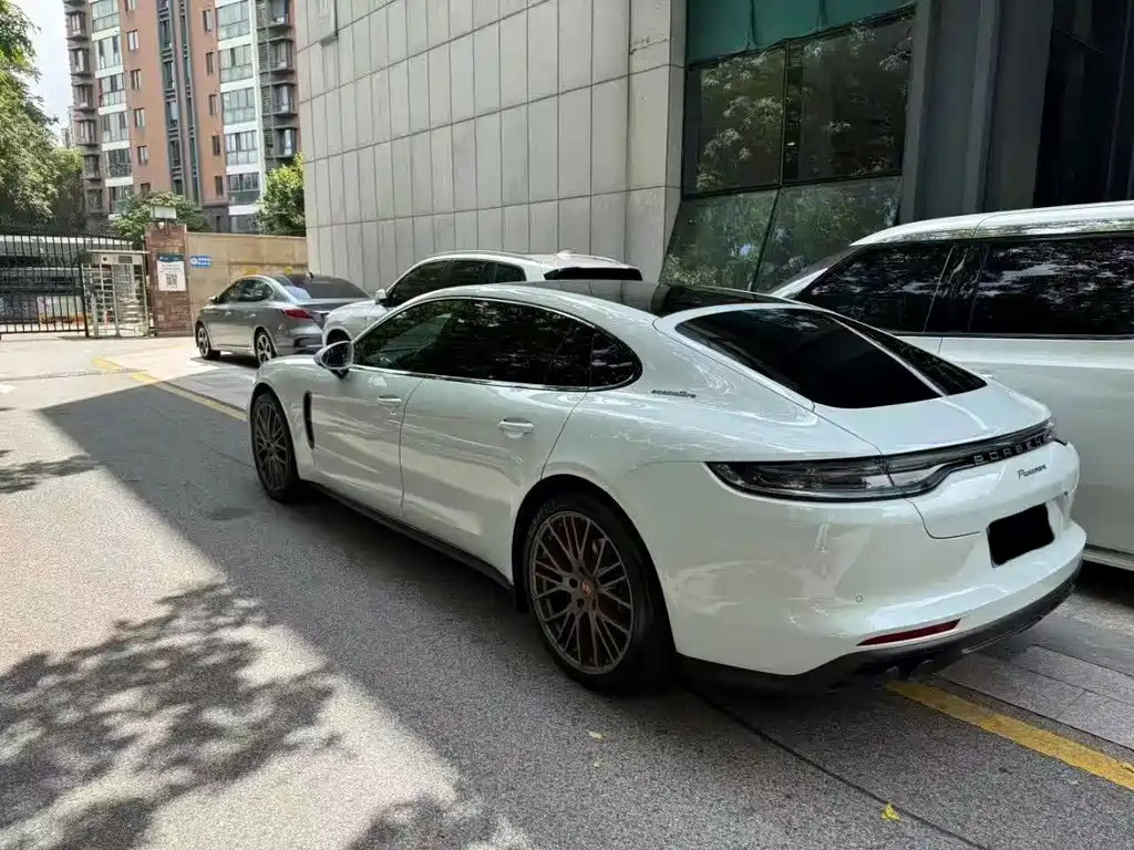 Porsche Panamera — миниатюра 5