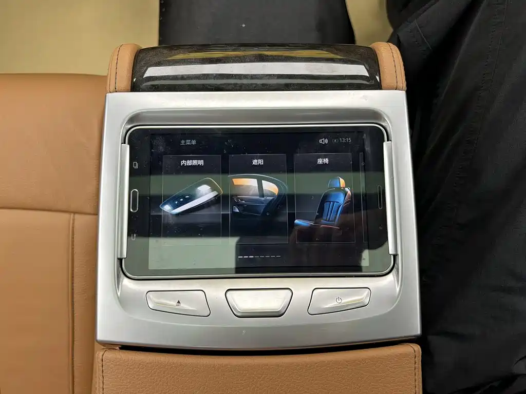 BMW 5 Series — миниатюра 23