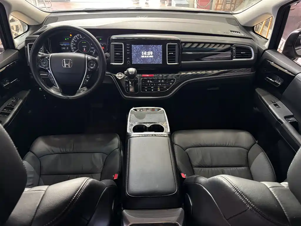 Honda Elysion 2019 2.0L Luxury