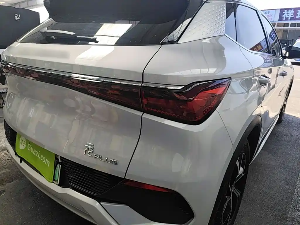BYD Yuan Plus — миниатюра 8