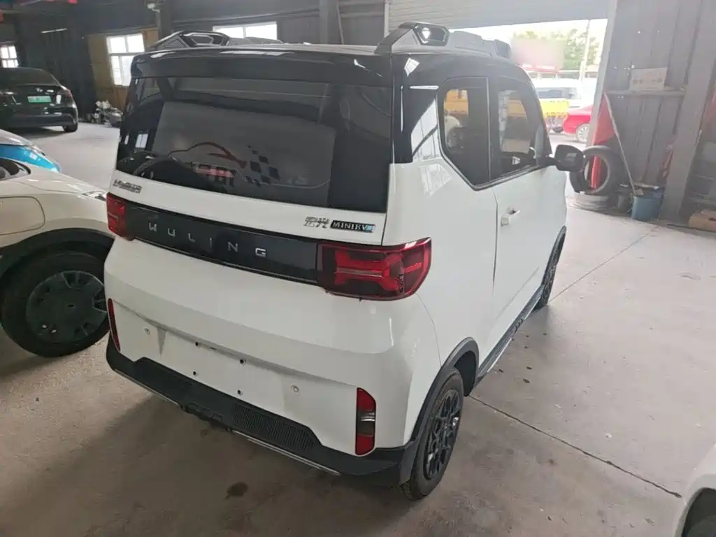 Wuling MINIEV — миниатюра 7