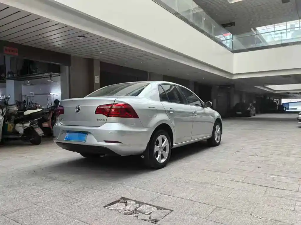 Volkswagen Bora — миниатюра 7