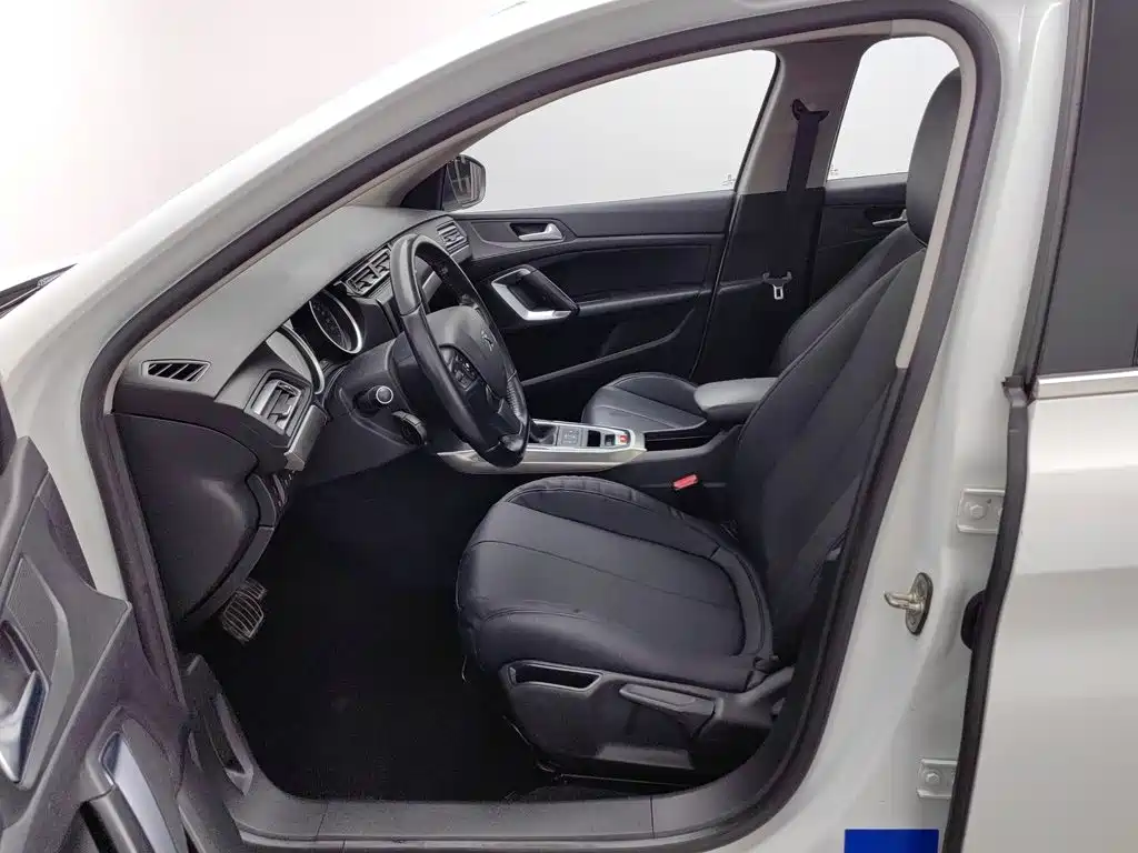 Peugeot 408 — миниатюра 10
