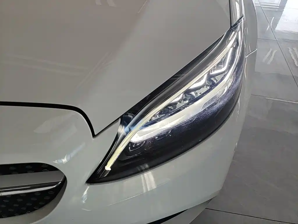 Mercedes-Benz C-Class — миниатюра 24