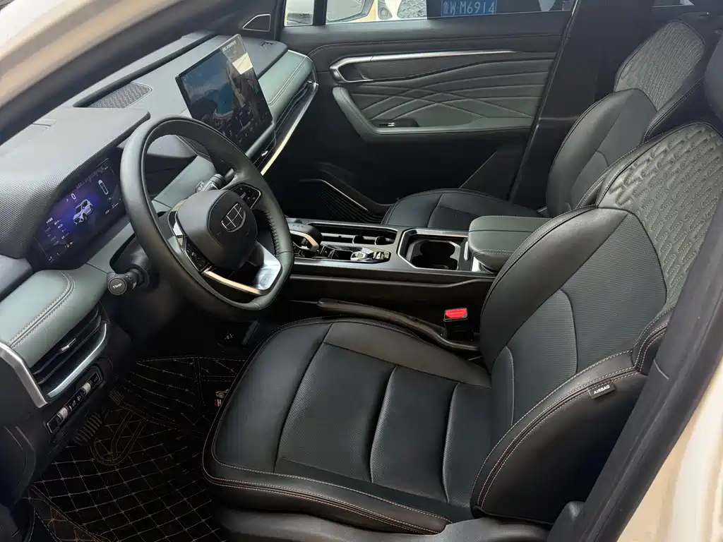 Geely Haoyue L — миниатюра 3