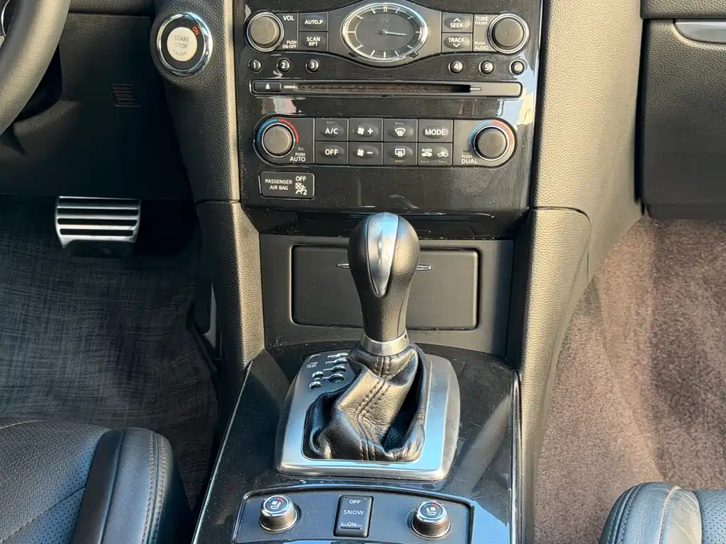 Infiniti FX — миниатюра 18
