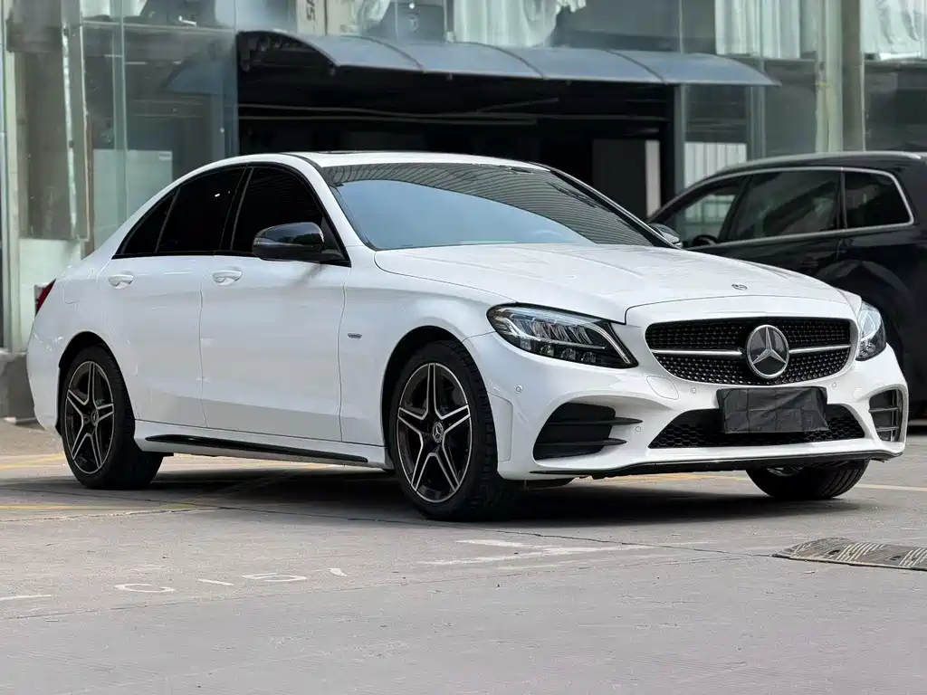 Mercedes-Benz C-Class — миниатюра 3