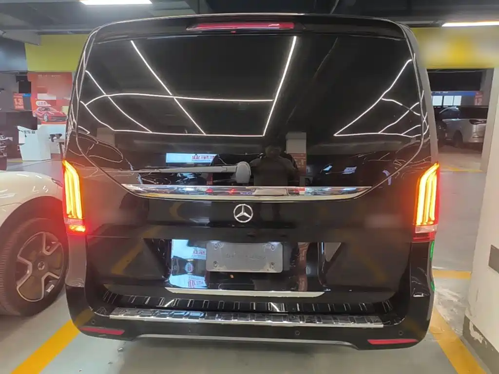 Mercedes-Benz V-Class — миниатюра 6