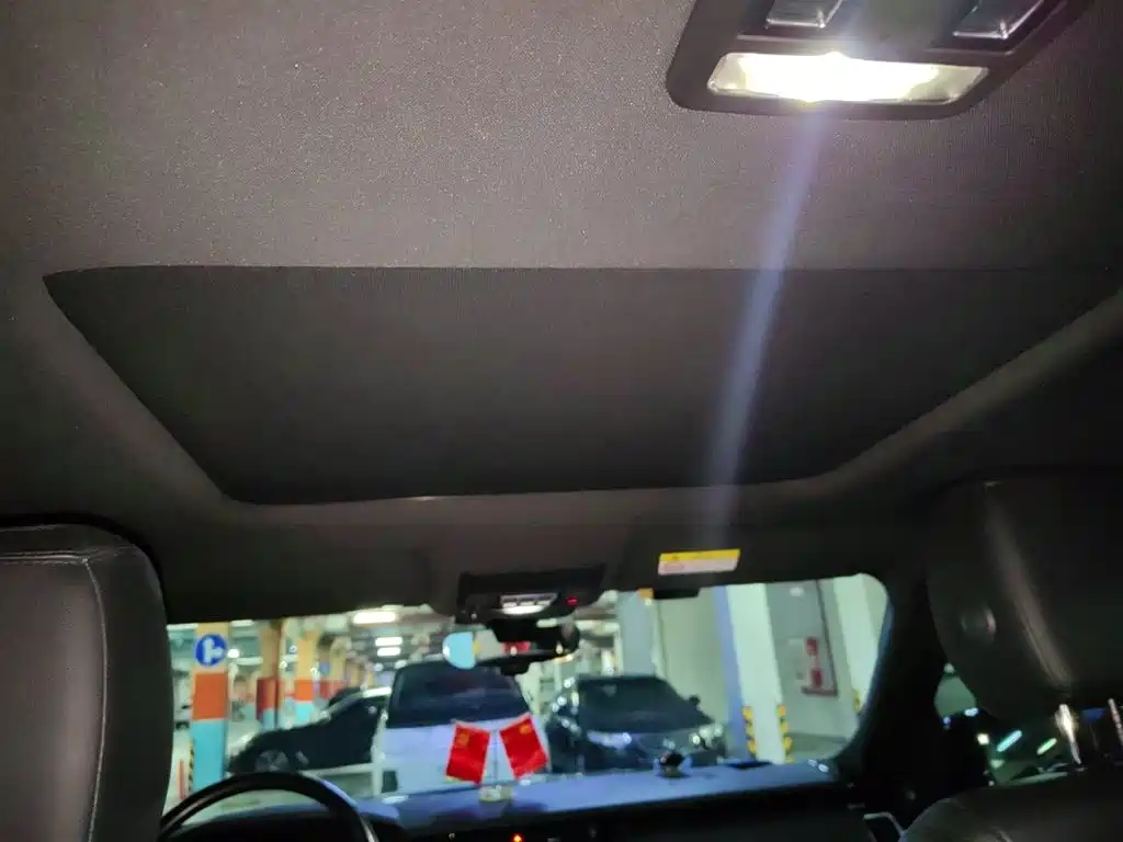 Land Rover Discovery — миниатюра 9
