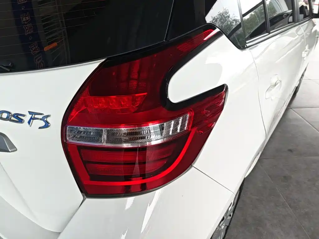Toyota Vios FS — миниатюра 8