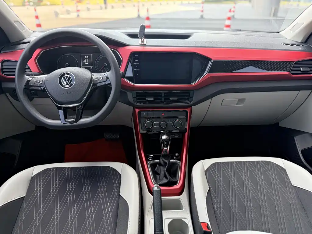 Volkswagen T-Cross — миниатюра 12