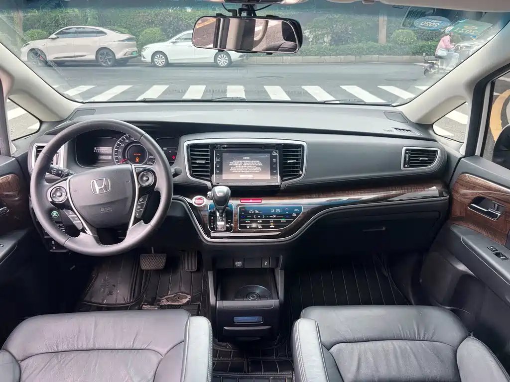 Honda Odyssey — миниатюра 6