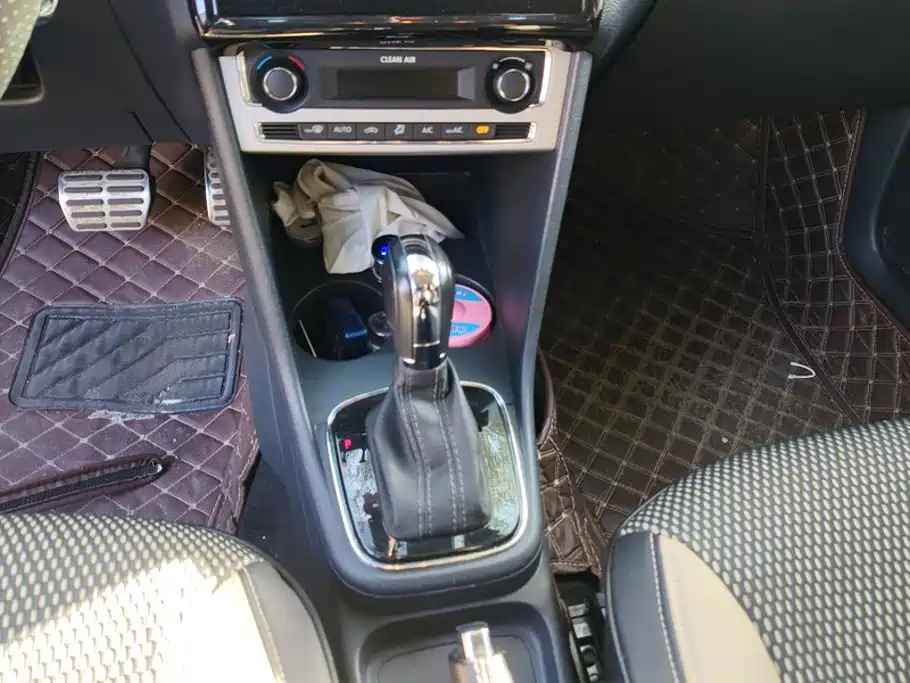 Volkswagen Polo — миниатюра 16