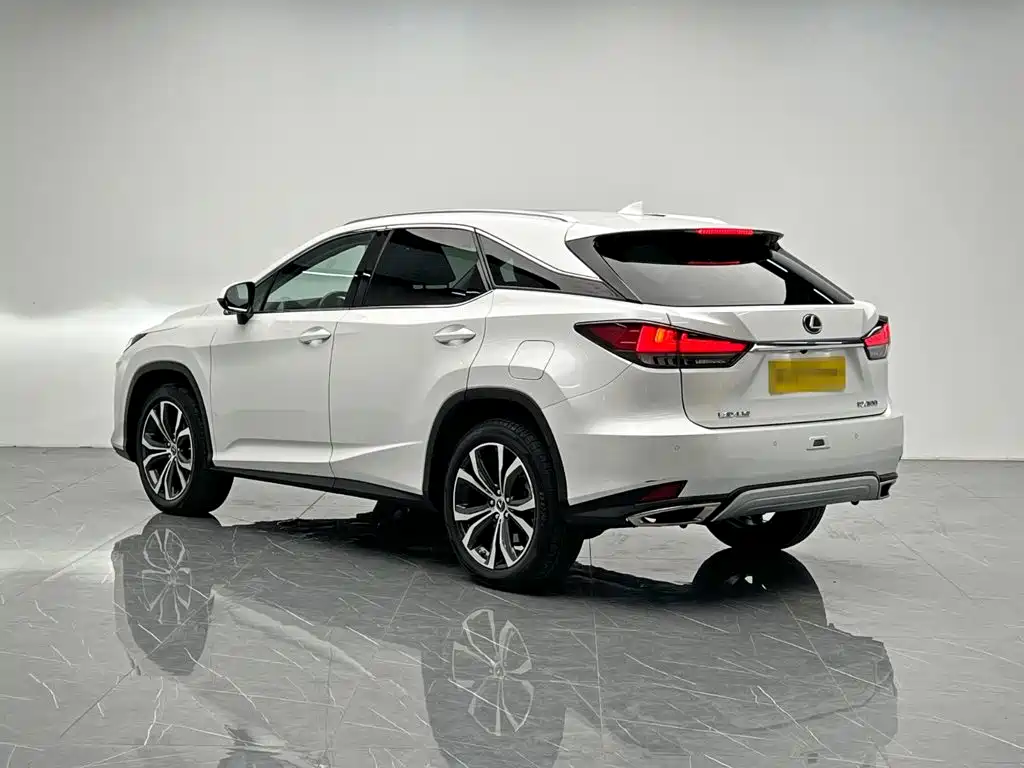 Lexus RX — миниатюра 4
