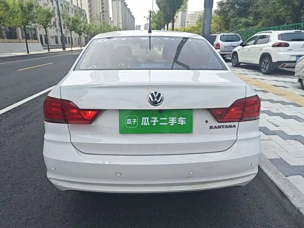 Volkswagen Santana — миниатюра 6
