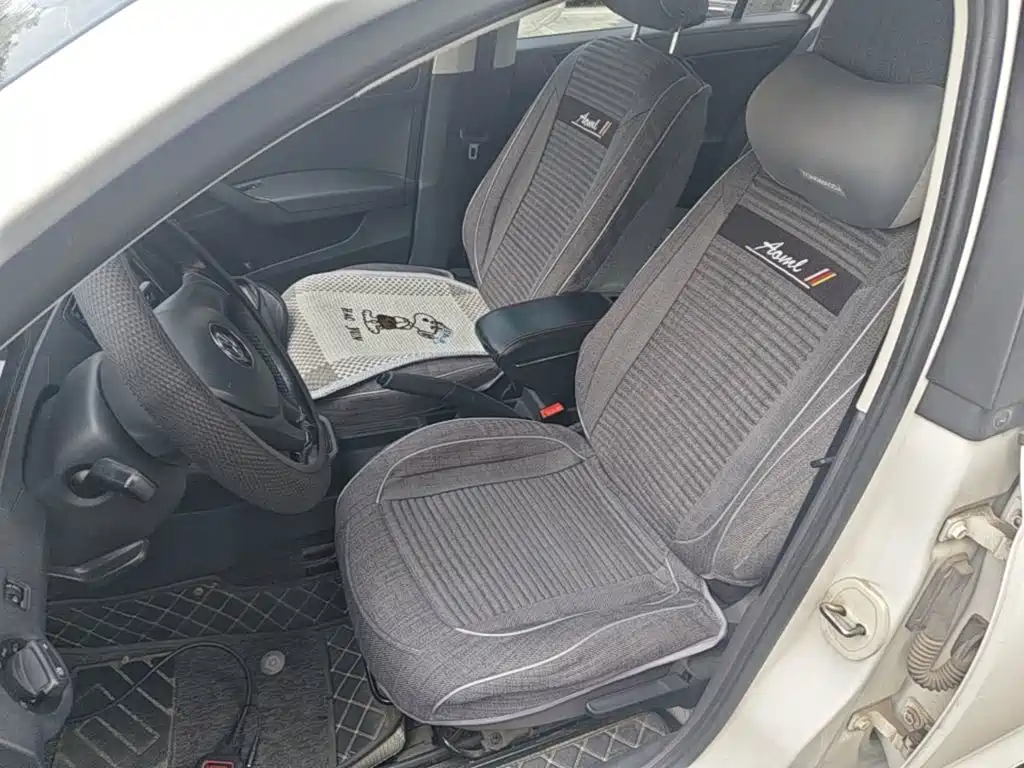Volkswagen Santana — миниатюра 15