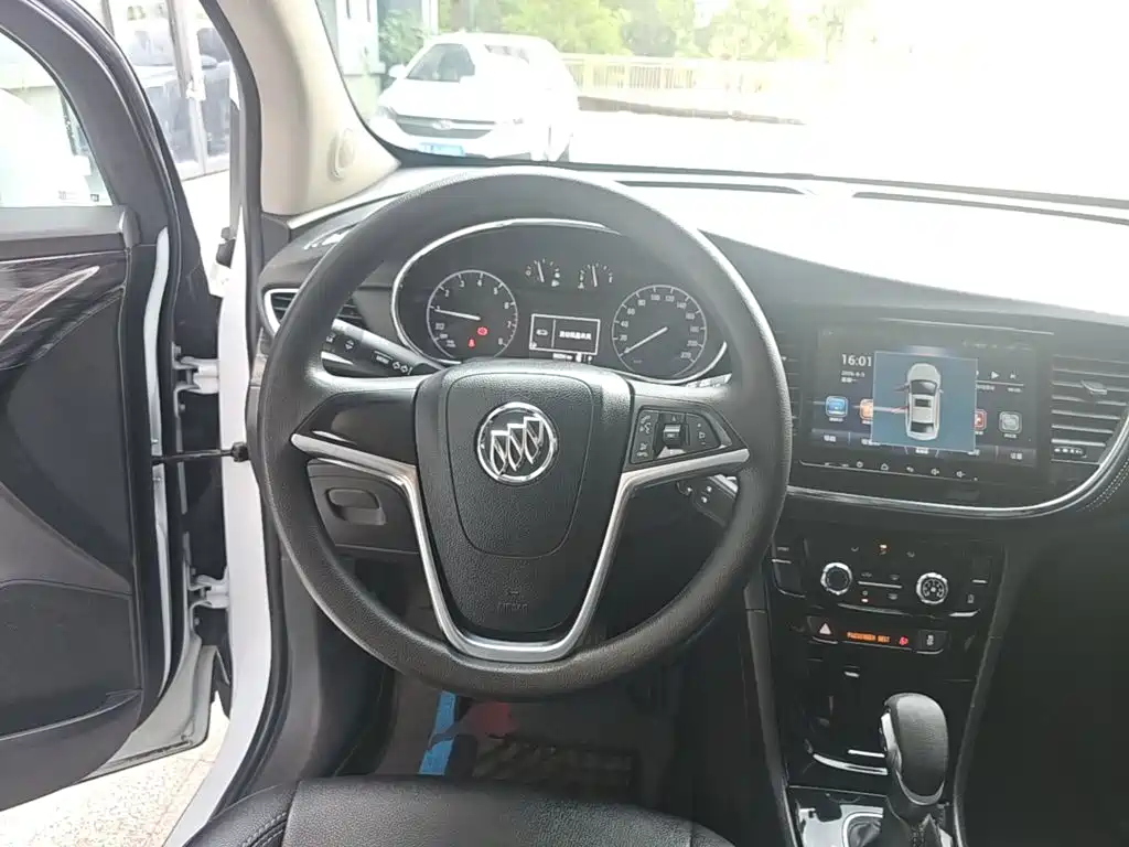 Buick Encore — миниатюра 11