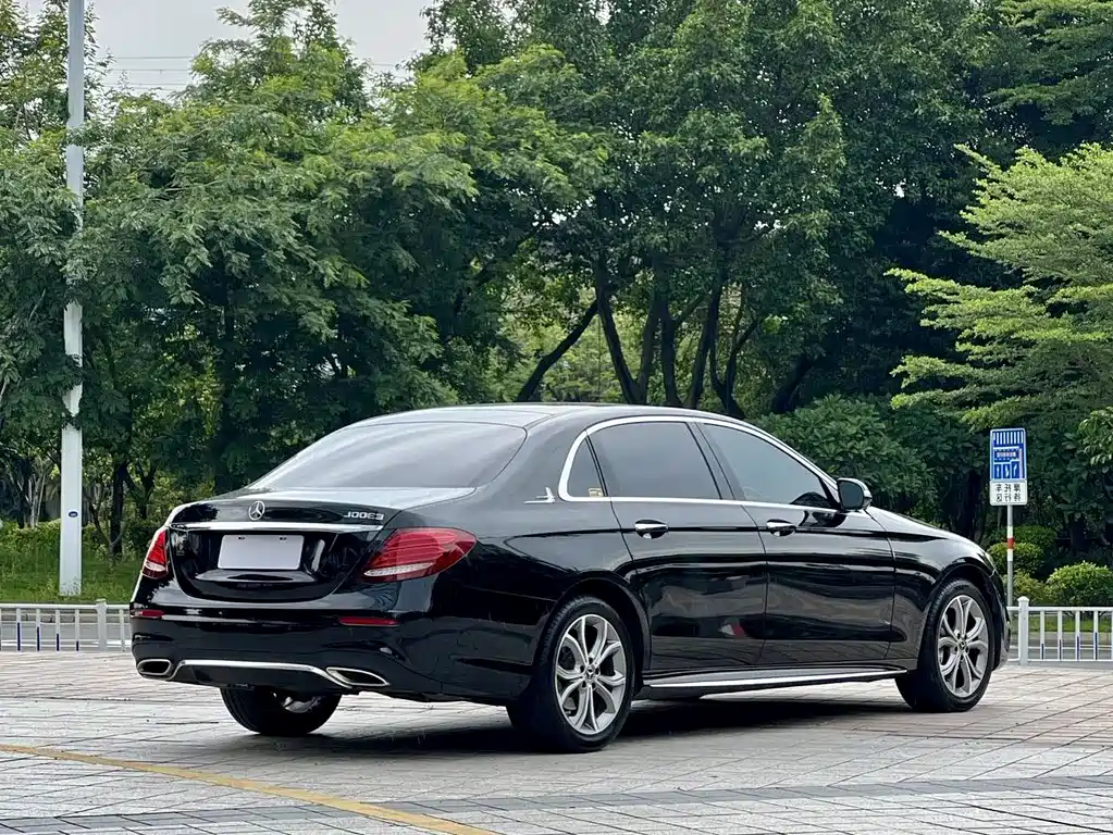 Mercedes-Benz E-Class E 2020 E 300 L Sport Fashion