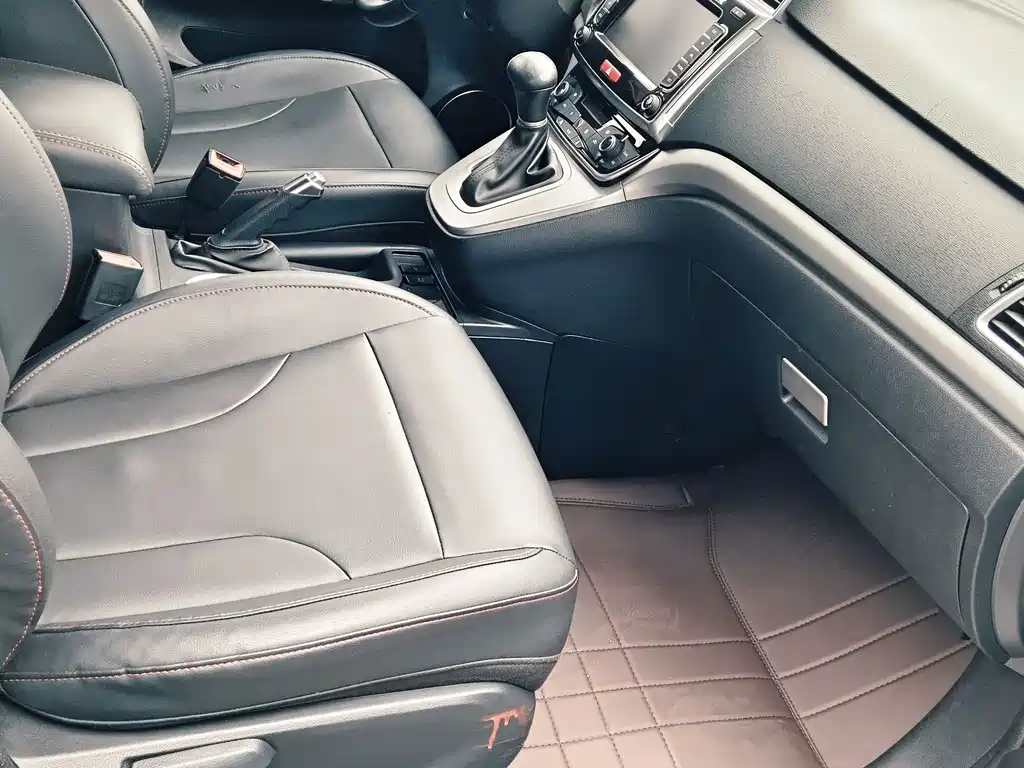 Haval M6 — миниатюра 8