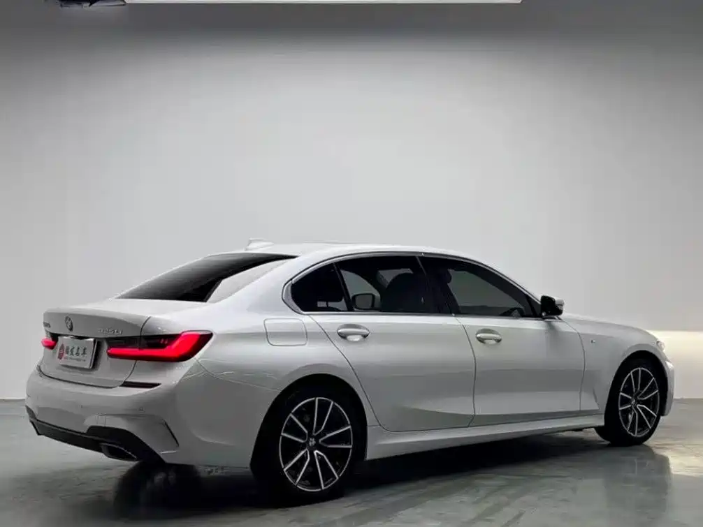 BMW 3 Series — миниатюра 18