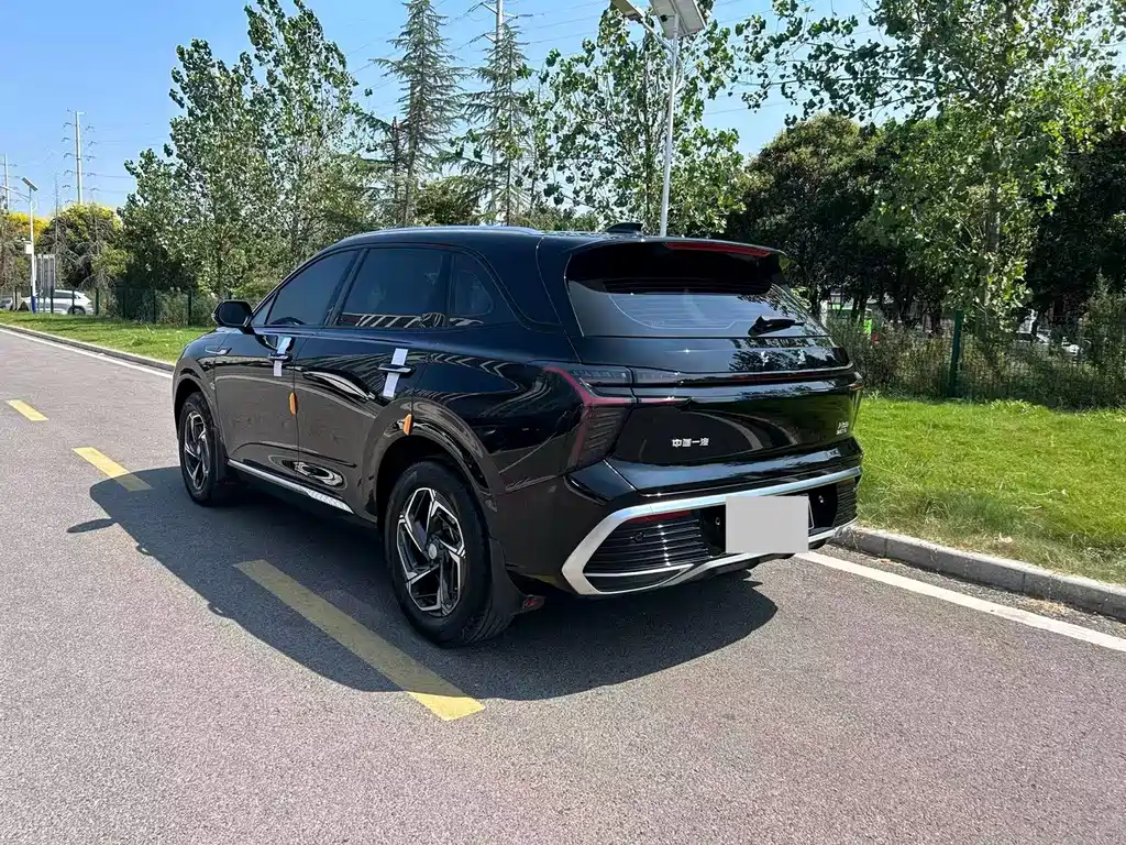Hongqi Hongqi HS3 — миниатюра 10