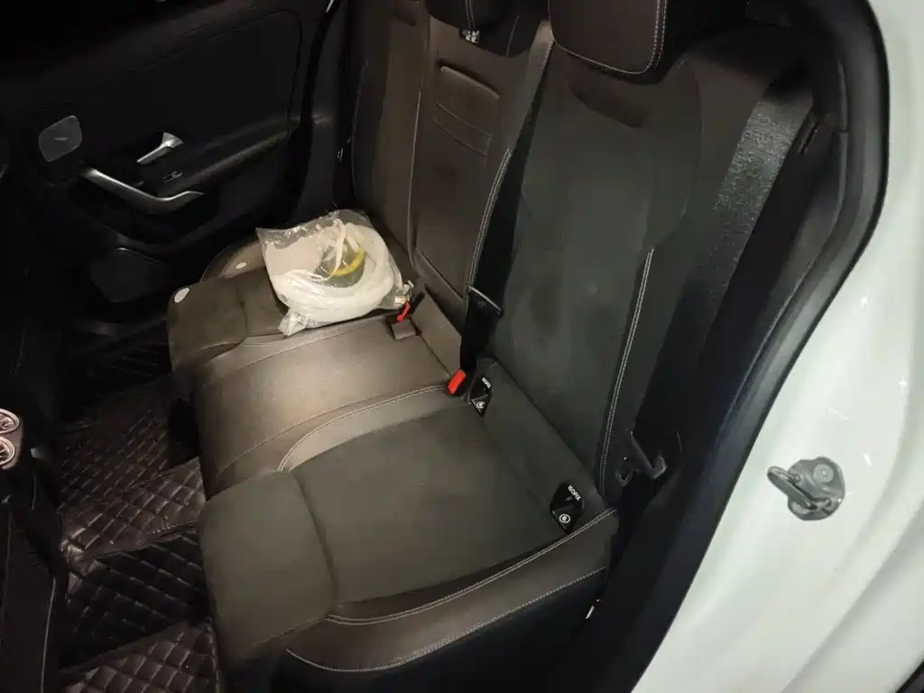 Mercedes-Benz A-Class — миниатюра 18