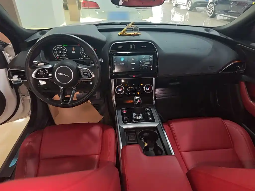 Jaguar XEL — миниатюра 10