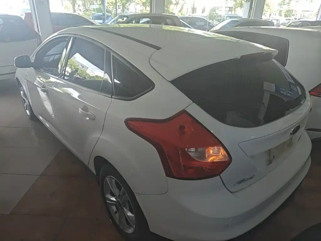 Ford Focus — миниатюра 5