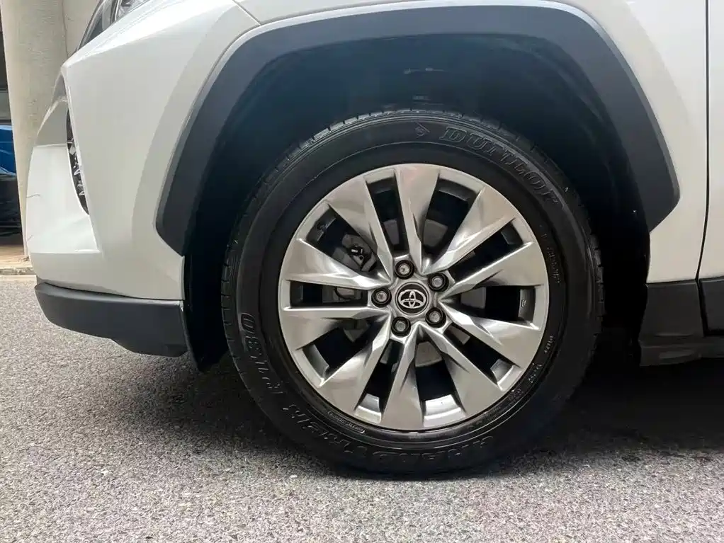 Toyota Wildlander — миниатюра 6