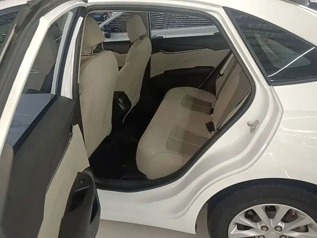 Buick Excelle — миниатюра 17