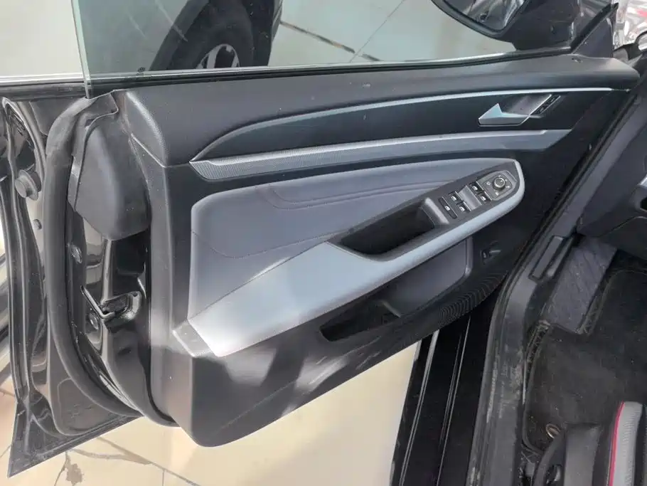 Volkswagen Lamando — миниатюра 7