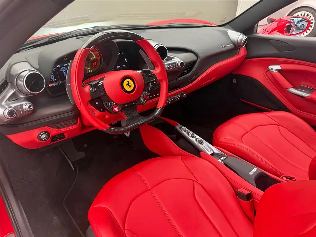 Ferrari F8 Tributo 3.9T V8, фото 4