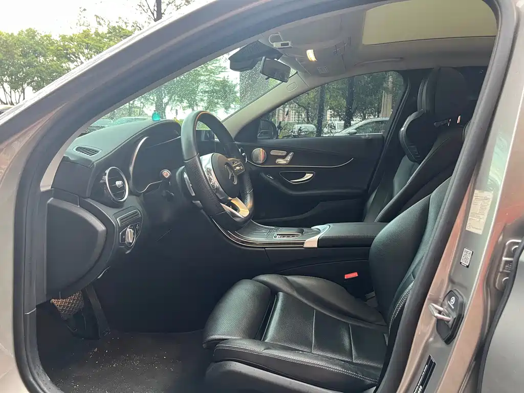 Mercedes-Benz C-Class — миниатюра 4