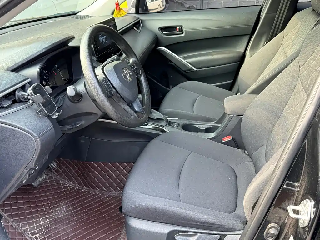 Toyota Corolla Cross — миниатюра 3