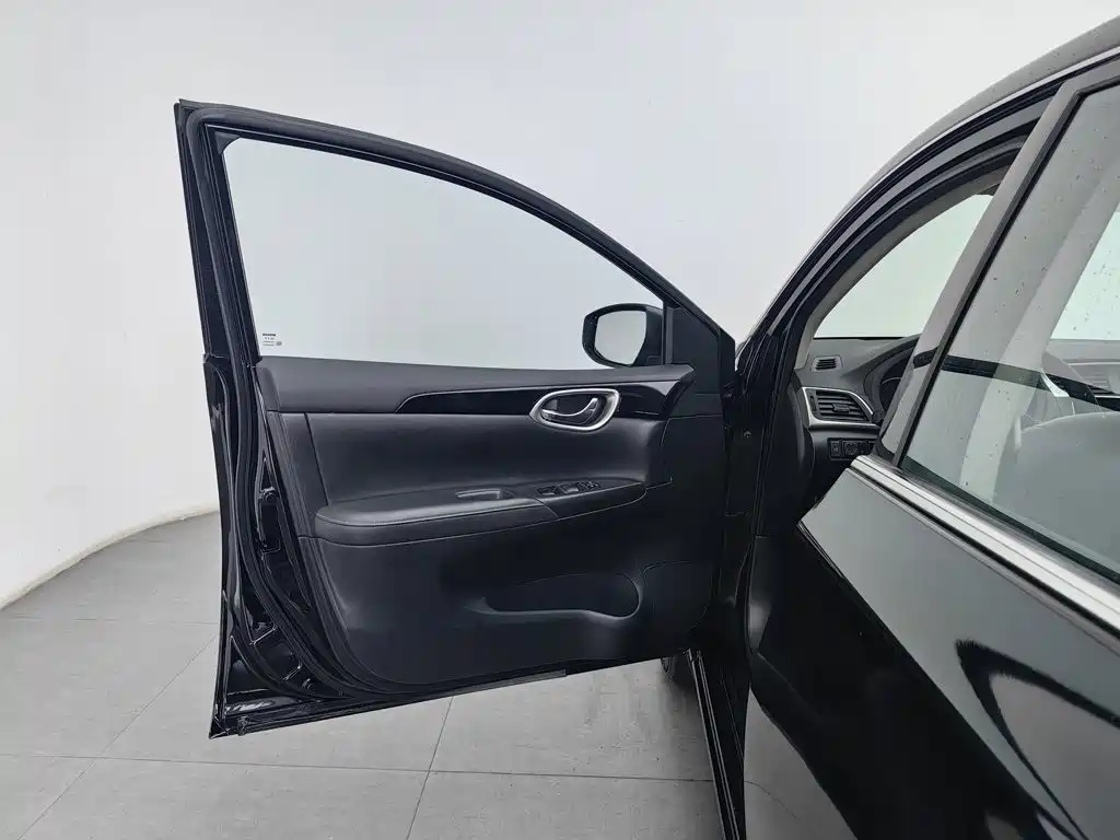 Nissan Sylphy — миниатюра 8