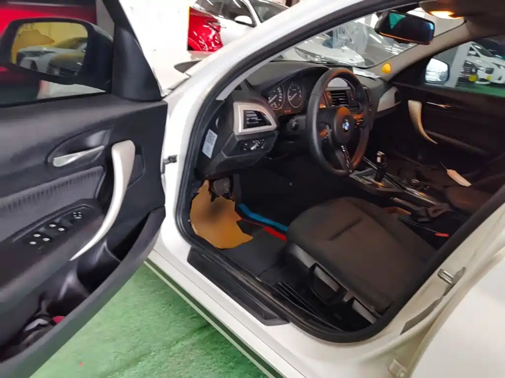 BMW 1 Series (Import) — миниатюра 16