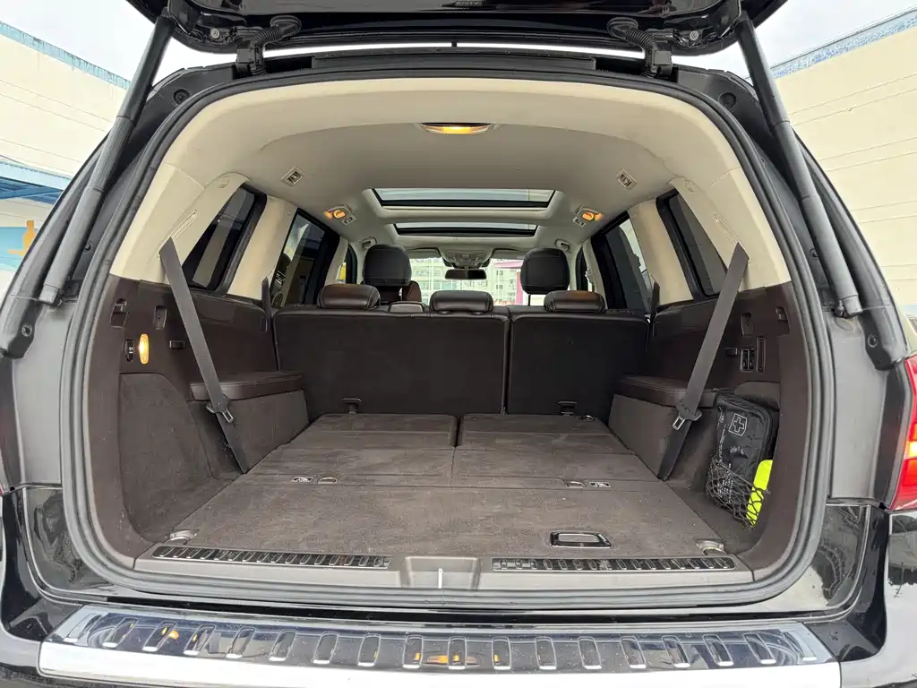 Mercedes-Benz GLS — миниатюра 14