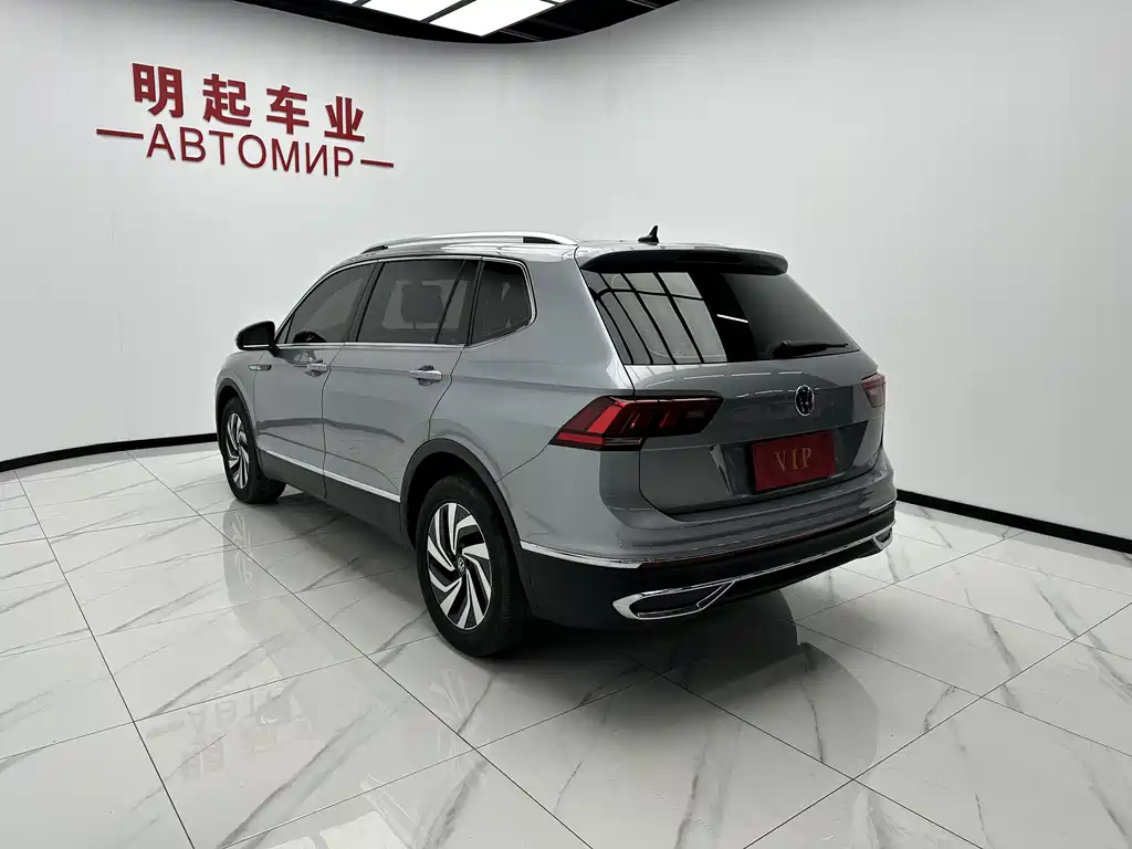 Volkswagen Tiguan L L 2023 280TSI AT