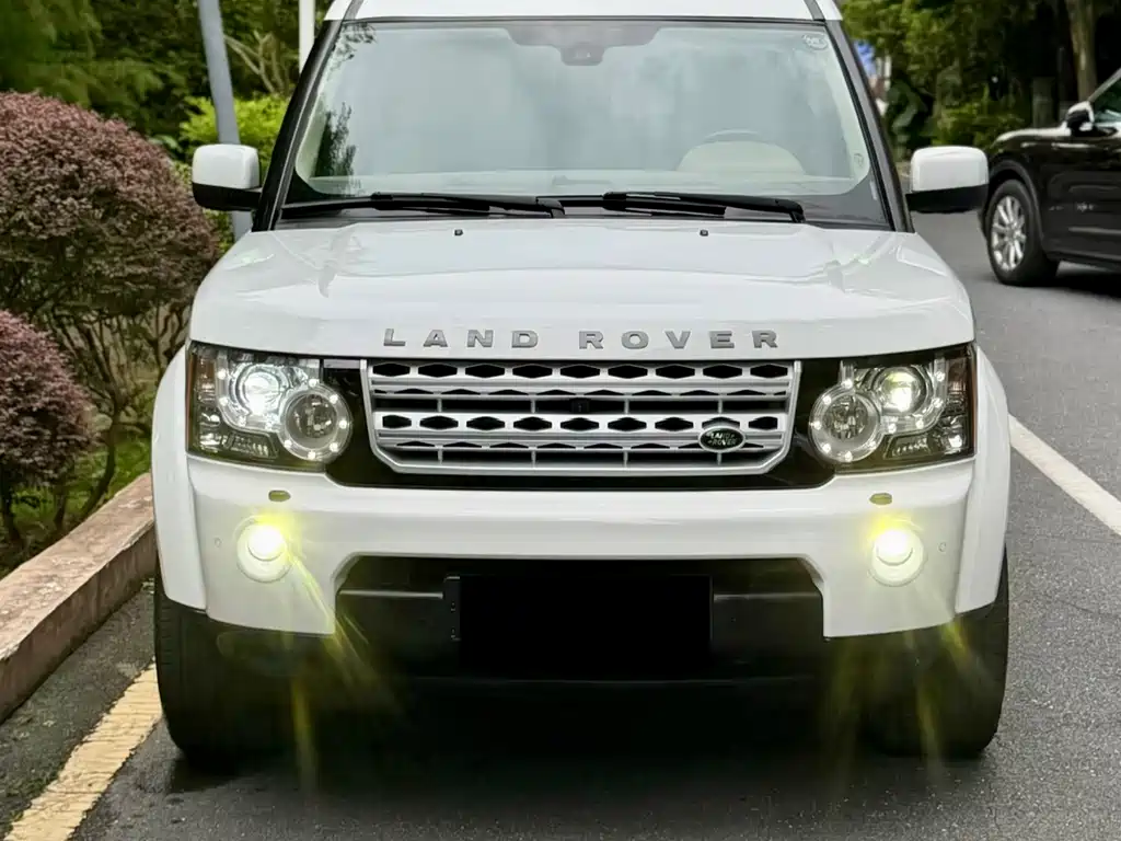 Land Rover Discovery — миниатюра 3