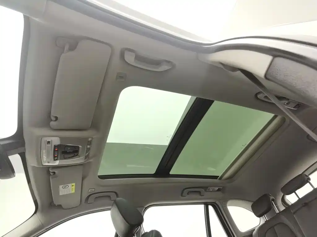 BMW X1 — миниатюра 14