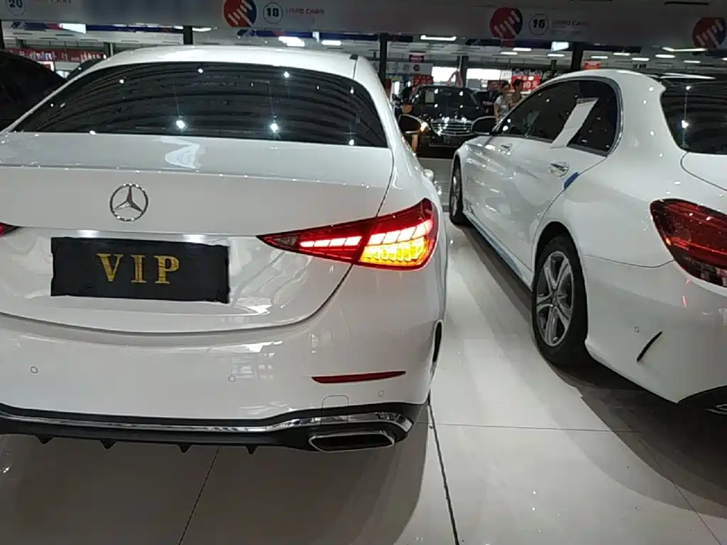 Mercedes-Benz C-Class — миниатюра 8