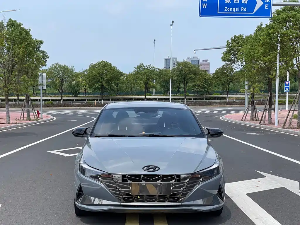 Hyundai Elantra — миниатюра 2