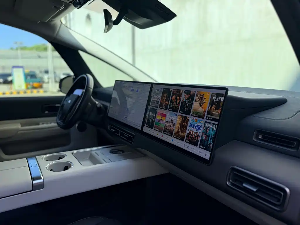Li Auto Li MEGA — миниатюра 24